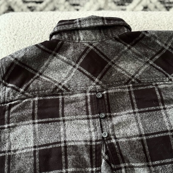 Duluth Trading Co Black and Gray Utility Jacket - Picture 6 of 7